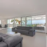 Villa Near Beach In Marbella With Heated Pool