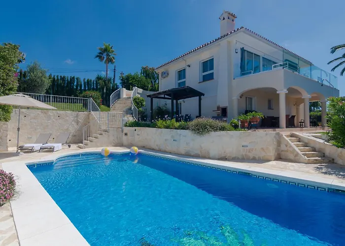 Villa Near Beach In Marbella With Heated Pool