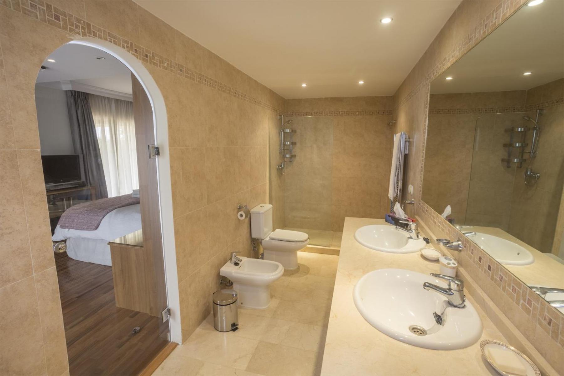Near In With Heated Pool Marbella